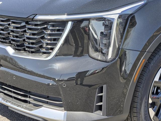 new 2025 Kia Sorento car, priced at $38,330
