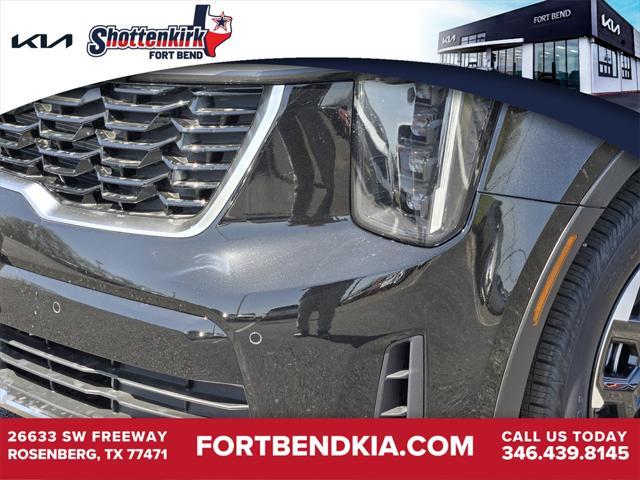 new 2025 Kia Sorento car, priced at $38,330