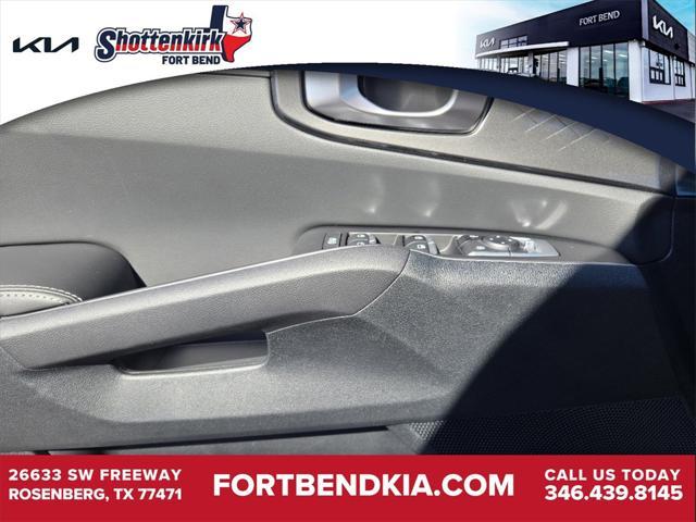 new 2025 Kia Sorento car, priced at $37,085