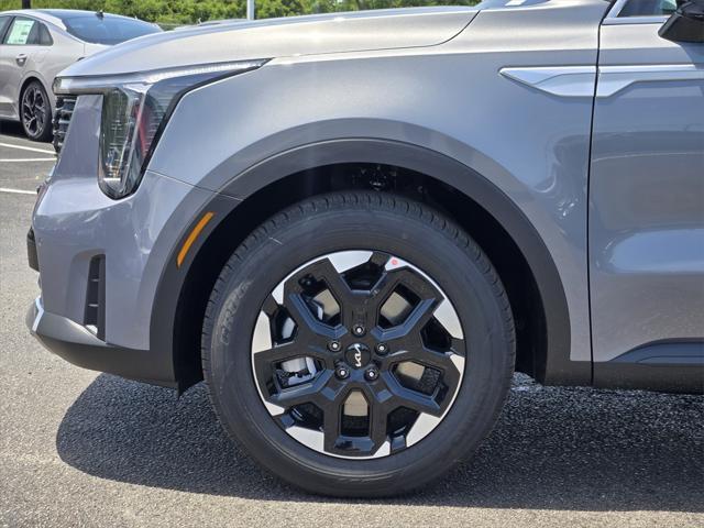 new 2025 Kia Sorento car, priced at $35,030