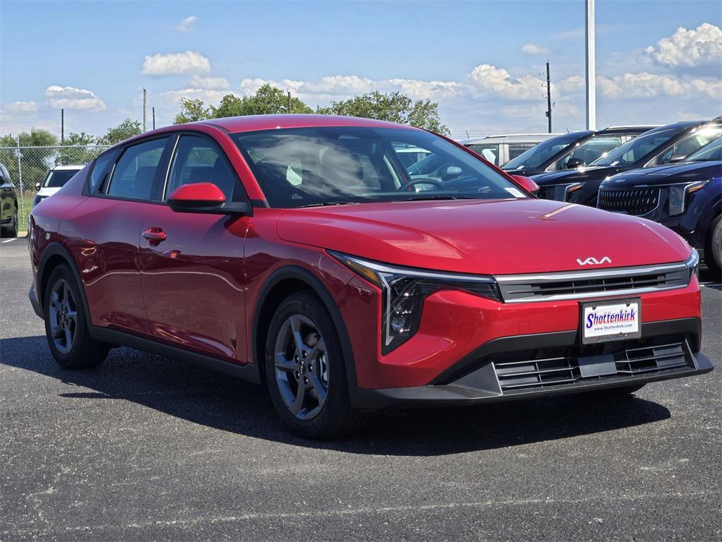 new 2025 Kia K4 car, priced at $22,332