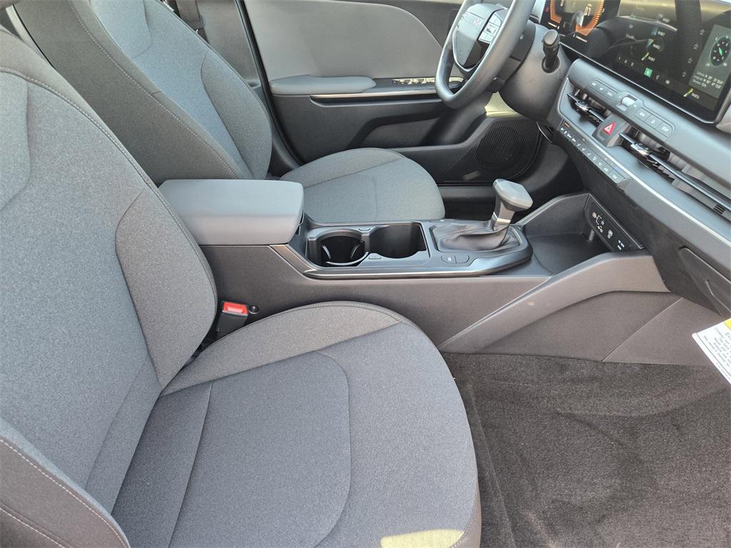 new 2025 Kia K4 car, priced at $22,332