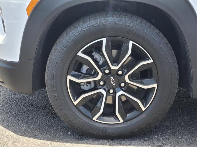 used 2024 Chevrolet TrailBlazer car, priced at $27,791