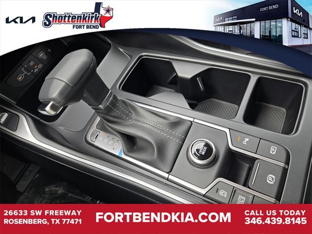 new 2025 Kia Sorento car, priced at $38,100