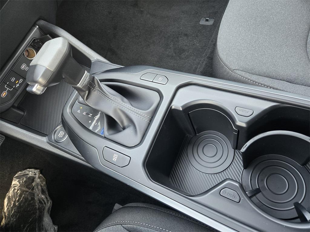 new 2025 Kia K4 car, priced at $21,976