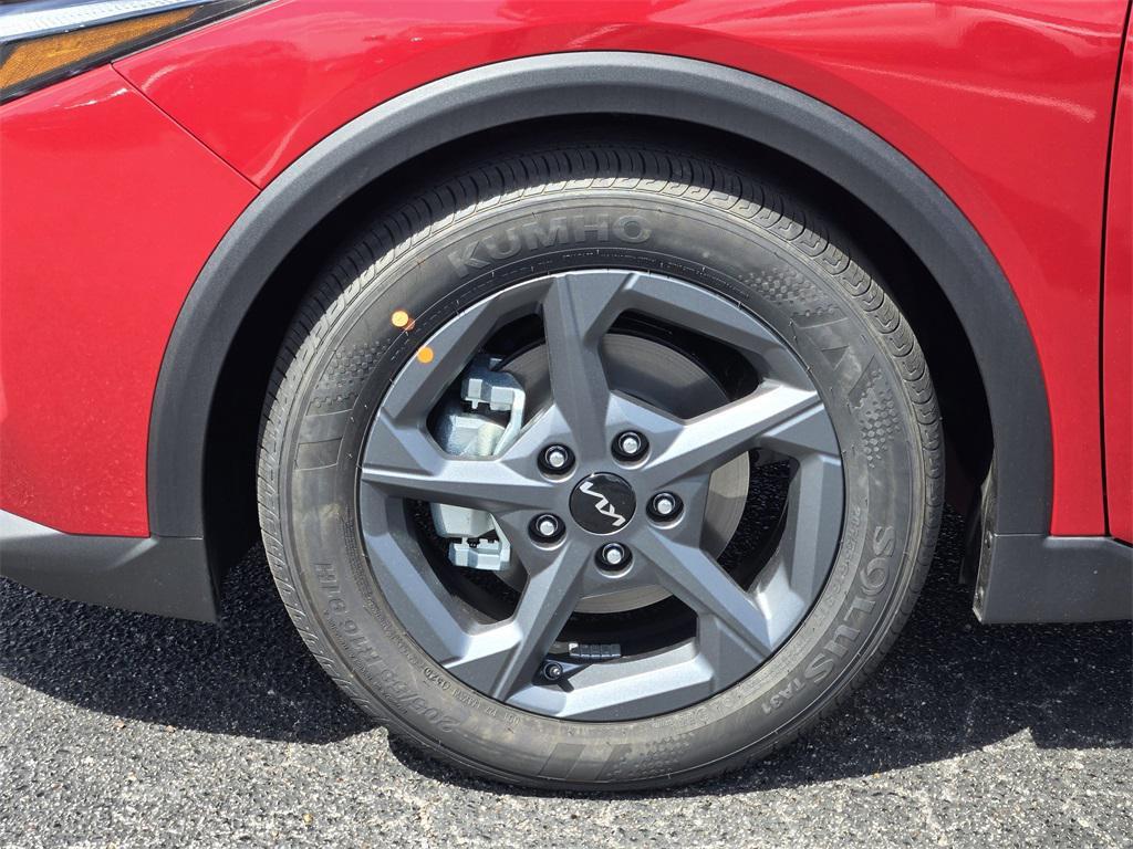 new 2025 Kia K4 car, priced at $22,332