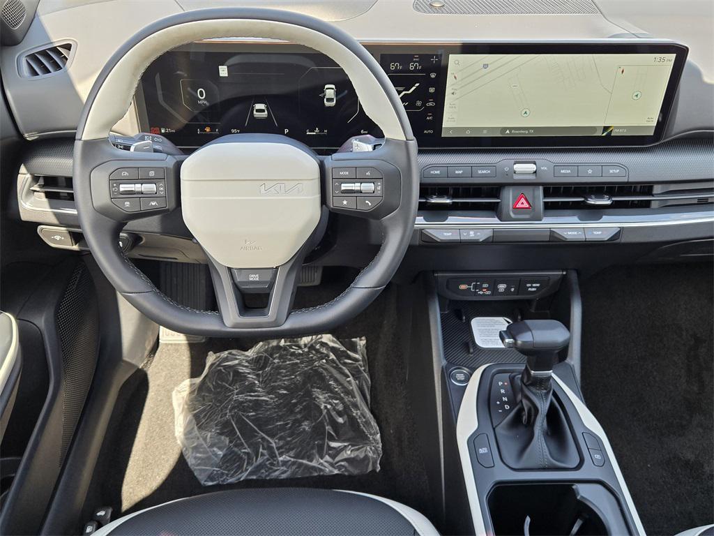 new 2025 Kia K4 car, priced at $25,822