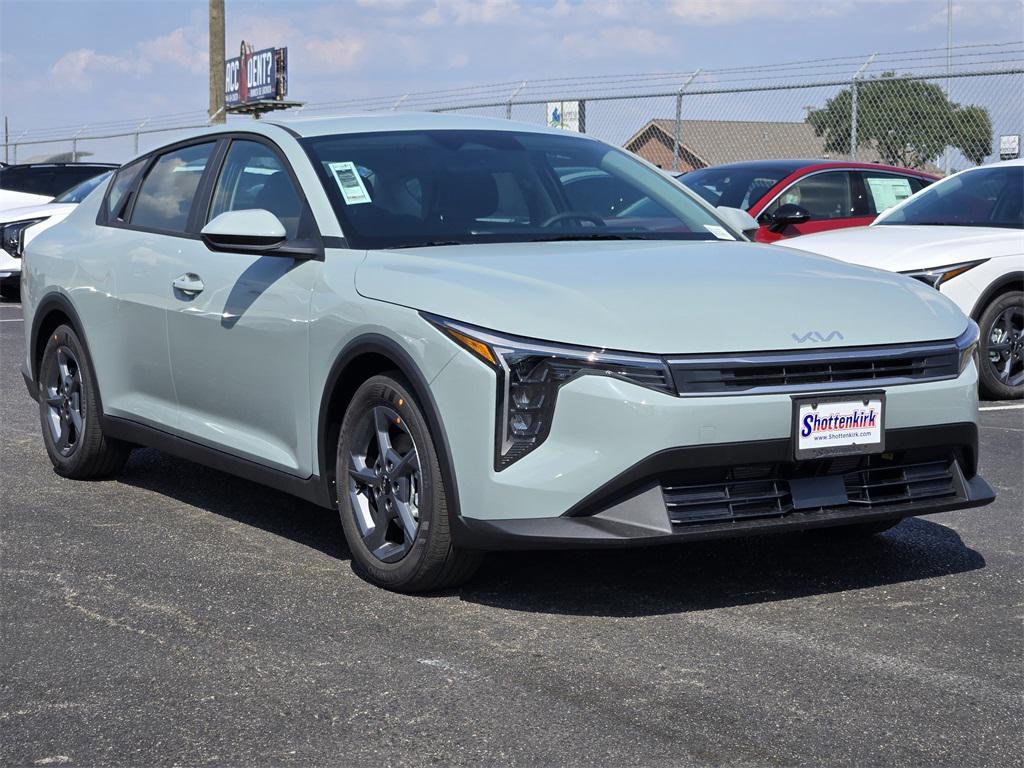 new 2025 Kia K4 car, priced at $21,976