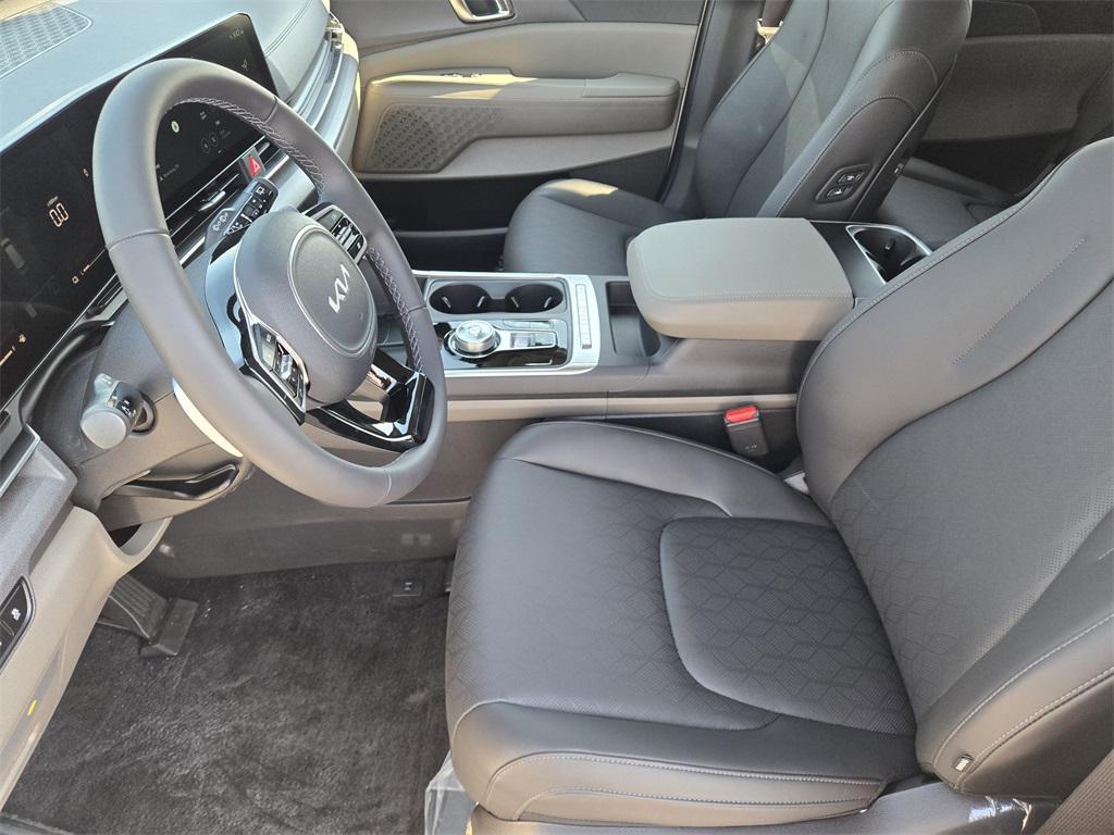 new 2026 Kia Carnival Hybrid car, priced at $42,266