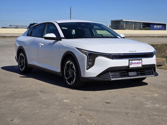 new 2025 Kia K4 car, priced at $25,540