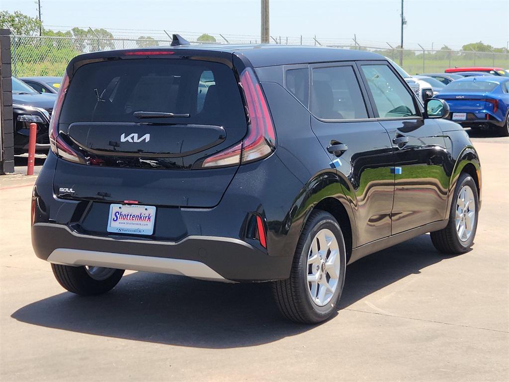 new 2025 Kia Soul car, priced at $21,792