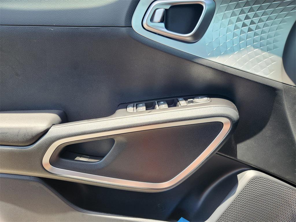 new 2025 Kia Soul car, priced at $21,792