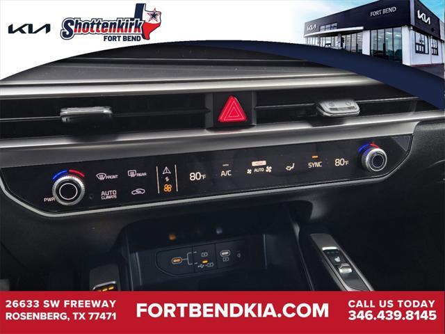 new 2025 Kia Sorento car, priced at $38,060
