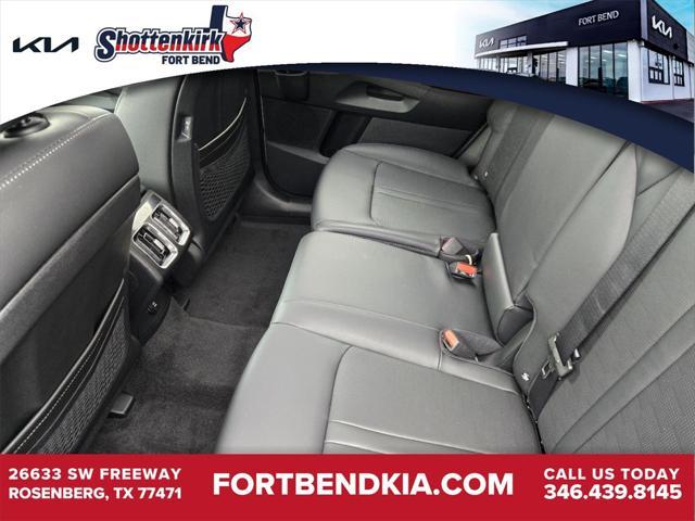 new 2025 Kia Sorento car, priced at $38,060