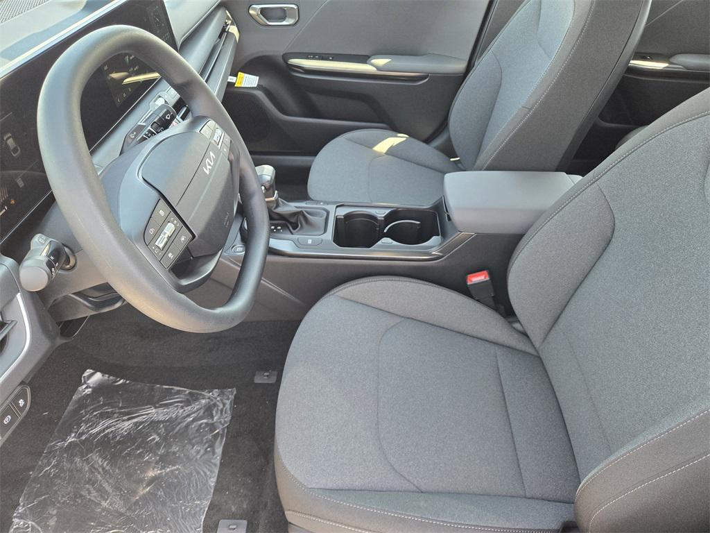 new 2025 Kia K4 car, priced at $21,401