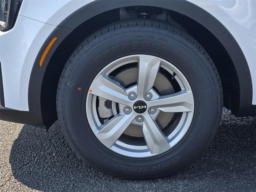 new 2026 Kia Sorento car, priced at $33,365