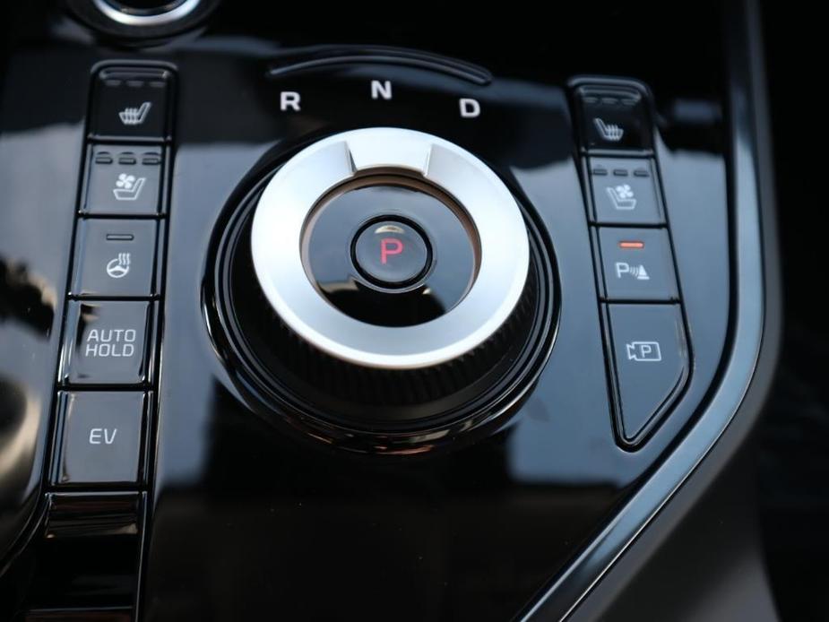 new 2024 Kia Niro Plug-In Hybrid car, priced at $41,735