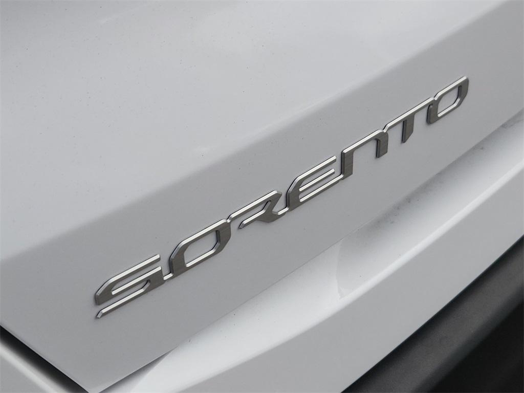new 2026 Kia Sorento car, priced at $32,173