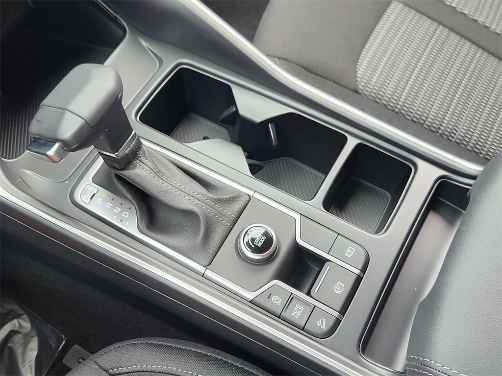 new 2026 Kia Sorento car, priced at $32,173