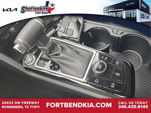 new 2025 Kia Sportage car, priced at $31,235