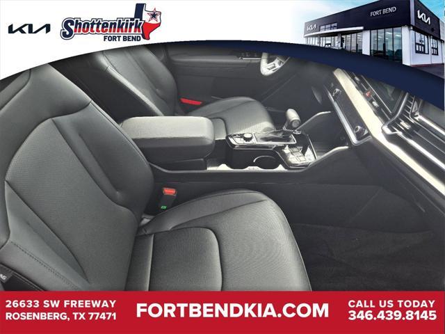 new 2025 Kia Sportage car, priced at $31,235