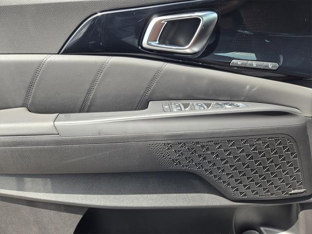 new 2025 Kia Carnival Hybrid car, priced at $52,067