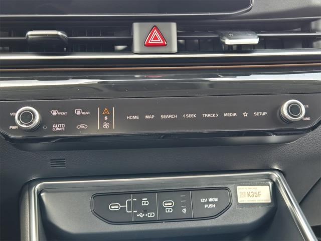 new 2025 Kia Carnival Hybrid car, priced at $52,067
