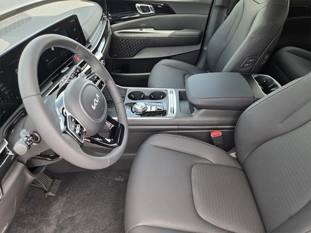 new 2025 Kia Carnival Hybrid car, priced at $52,067