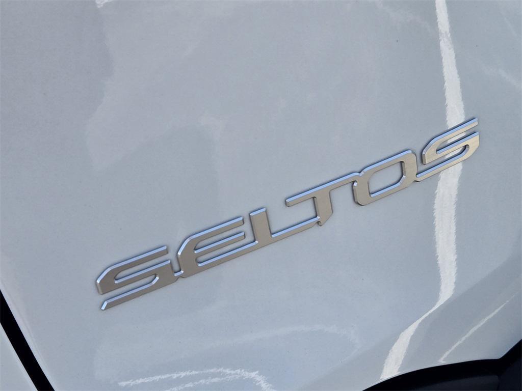 new 2026 Kia Seltos car, priced at $27,295