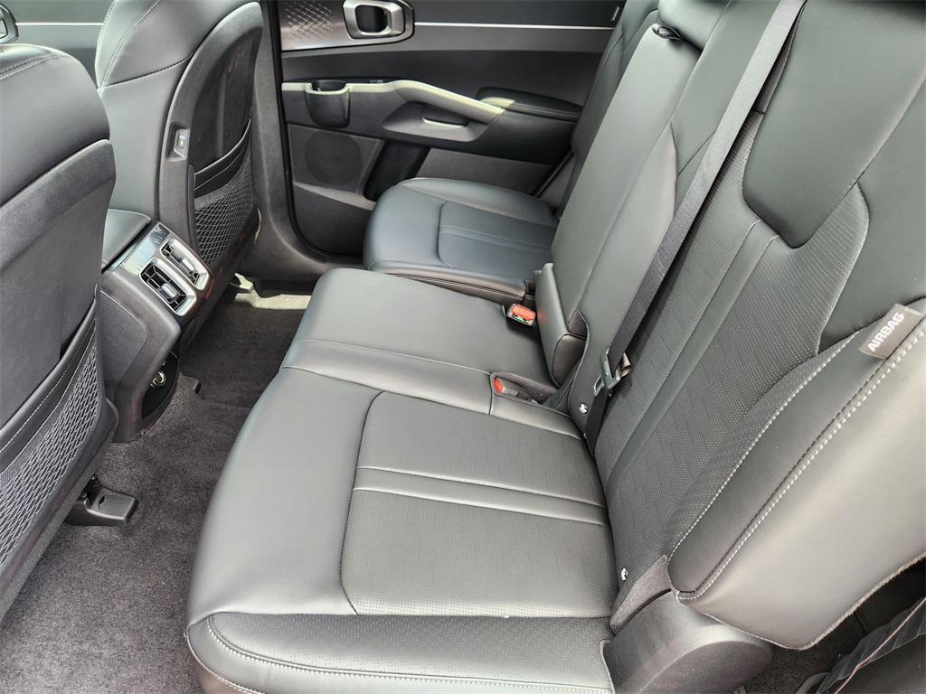 new 2025 Kia Sorento car, priced at $32,430