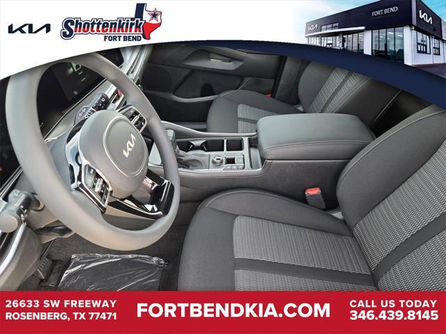 new 2025 Kia Sorento car, priced at $33,945