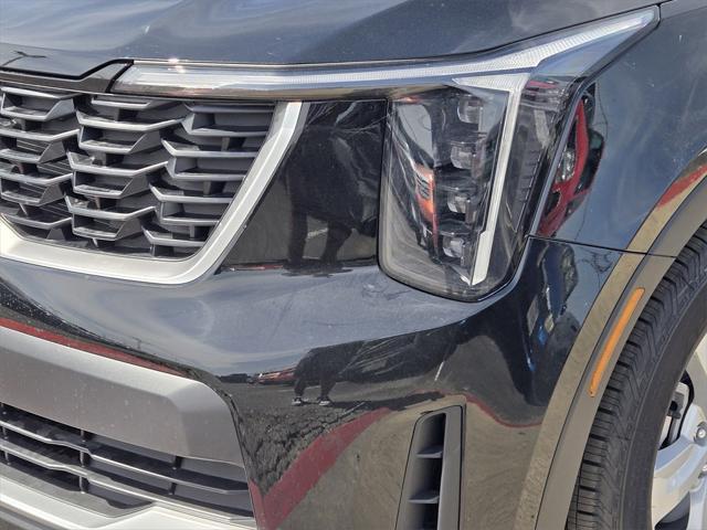 new 2025 Kia Sorento car, priced at $33,945