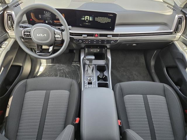 new 2025 Kia Sorento car, priced at $33,945
