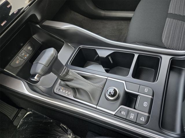 new 2025 Kia Sorento car, priced at $33,945