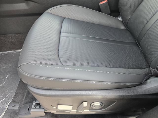 new 2025 Kia Sorento car, priced at $41,100