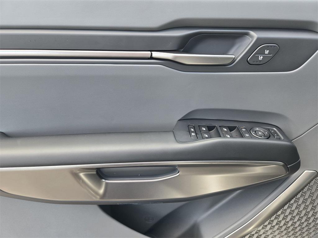 new 2026 Kia EV9 car, priced at $39,489