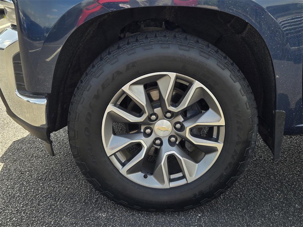 used 2022 Chevrolet Silverado 1500 car, priced at $29,995