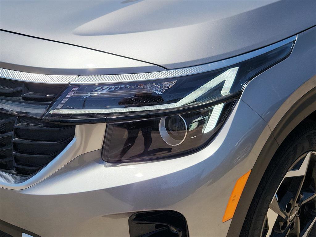 new 2025 Kia Seltos car, priced at $23,265