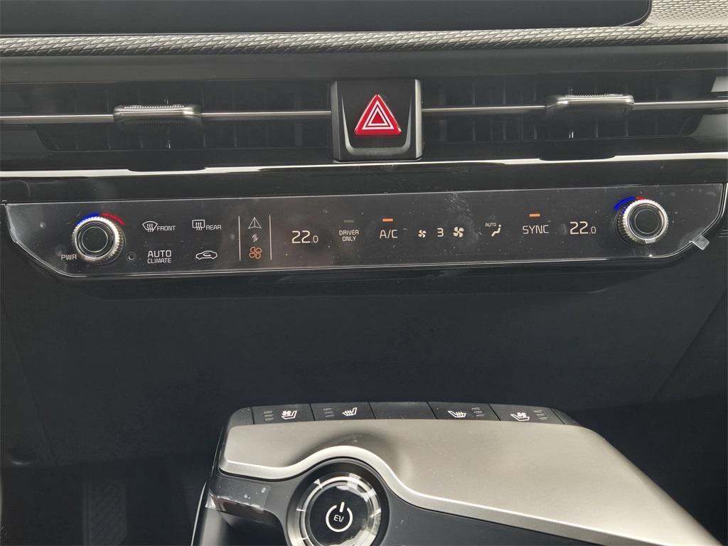 new 2025 Kia EV6 car, priced at $36,874