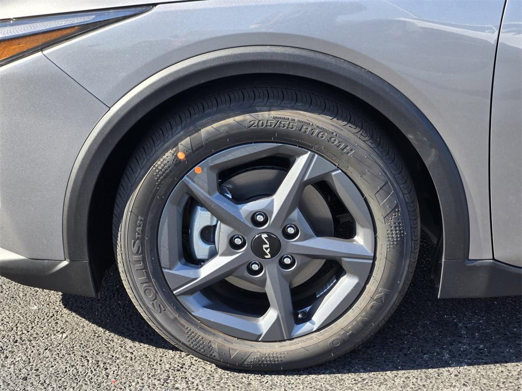 new 2025 Kia K4 car, priced at $21,976