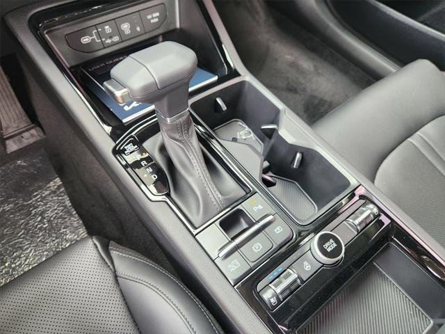 new 2025 Kia K5 car, priced at $33,718