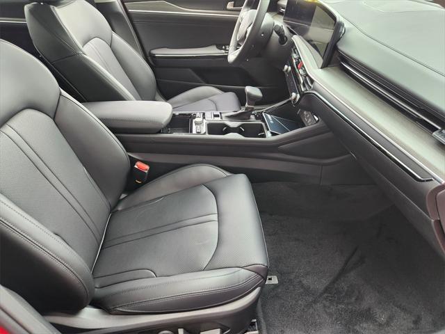 new 2025 Kia K5 car, priced at $33,718
