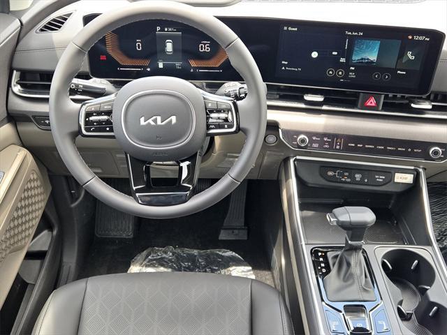 new 2025 Kia Carnival car, priced at $42,200