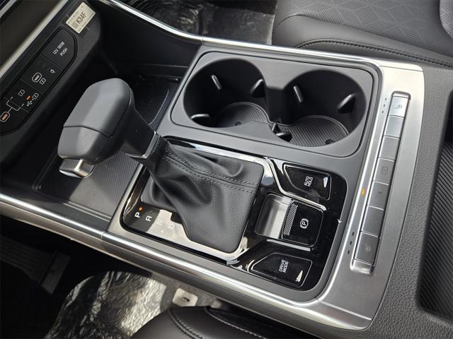 new 2025 Kia Carnival car, priced at $42,200