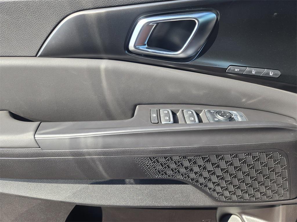 new 2026 Kia Carnival car, priced at $45,569