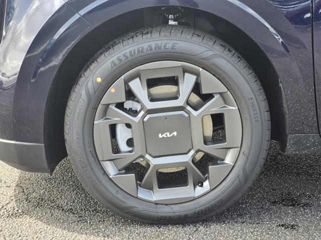 new 2025 Kia Carnival Hybrid car, priced at $41,195