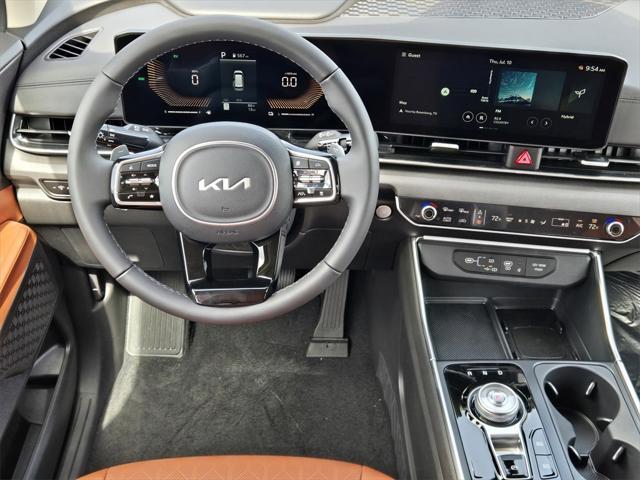 new 2025 Kia Carnival Hybrid car, priced at $41,195