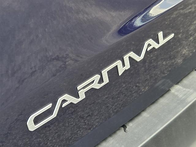 new 2025 Kia Carnival Hybrid car, priced at $41,195