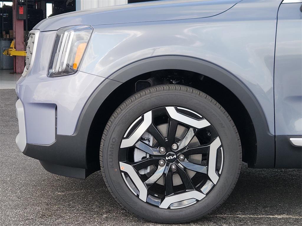 new 2025 Kia Telluride car, priced at $38,140
