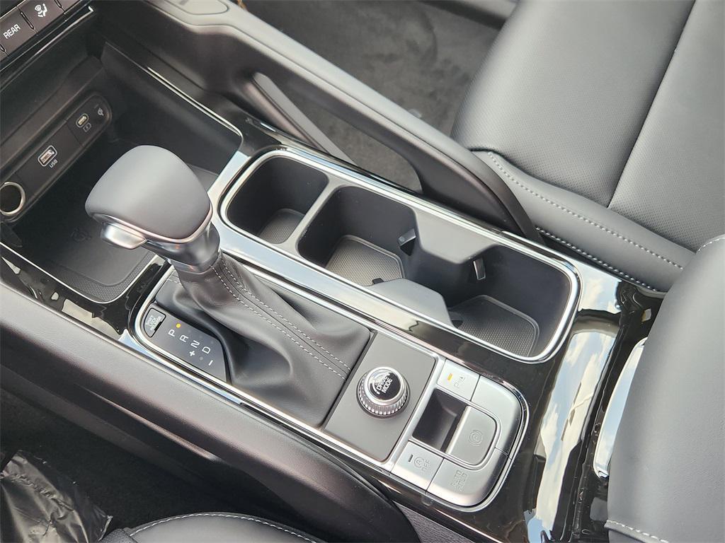 new 2025 Kia Telluride car, priced at $38,140